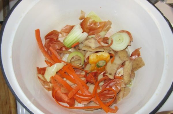 vegetable stock from trimmings